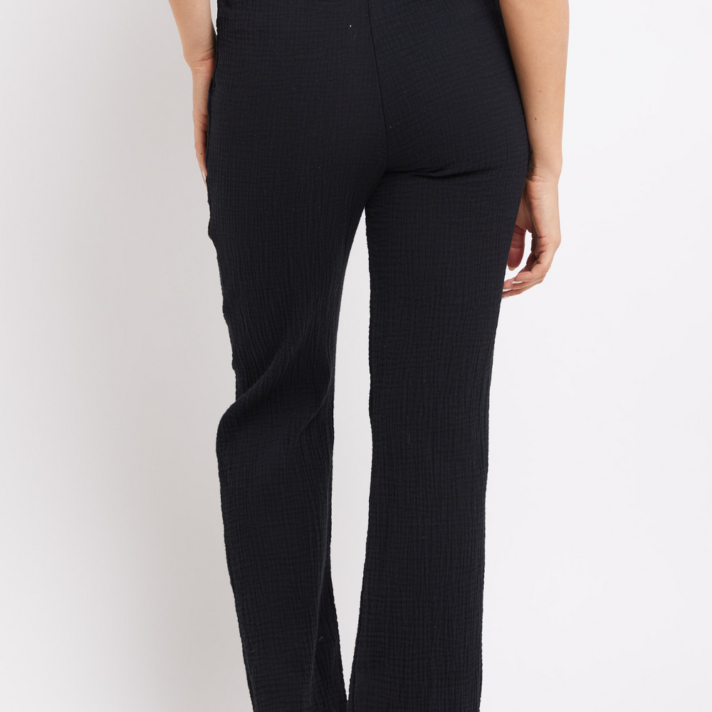 
                      
                        Black - Woman Long Pants Tetra
                      
                    