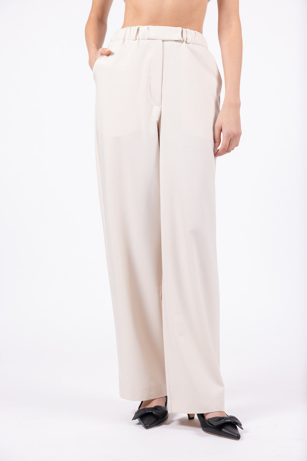 ANNA pants in beige front look