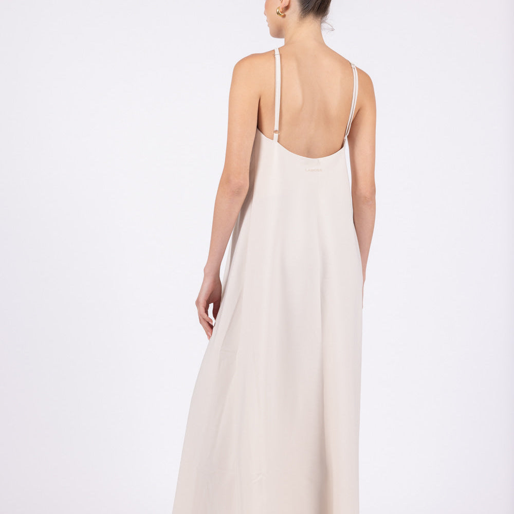 
                      
                        ANNA maxi dress in beige back look
                      
                    