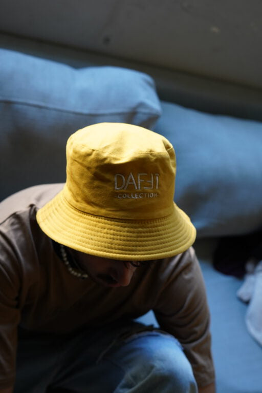 Yellow daffi hat