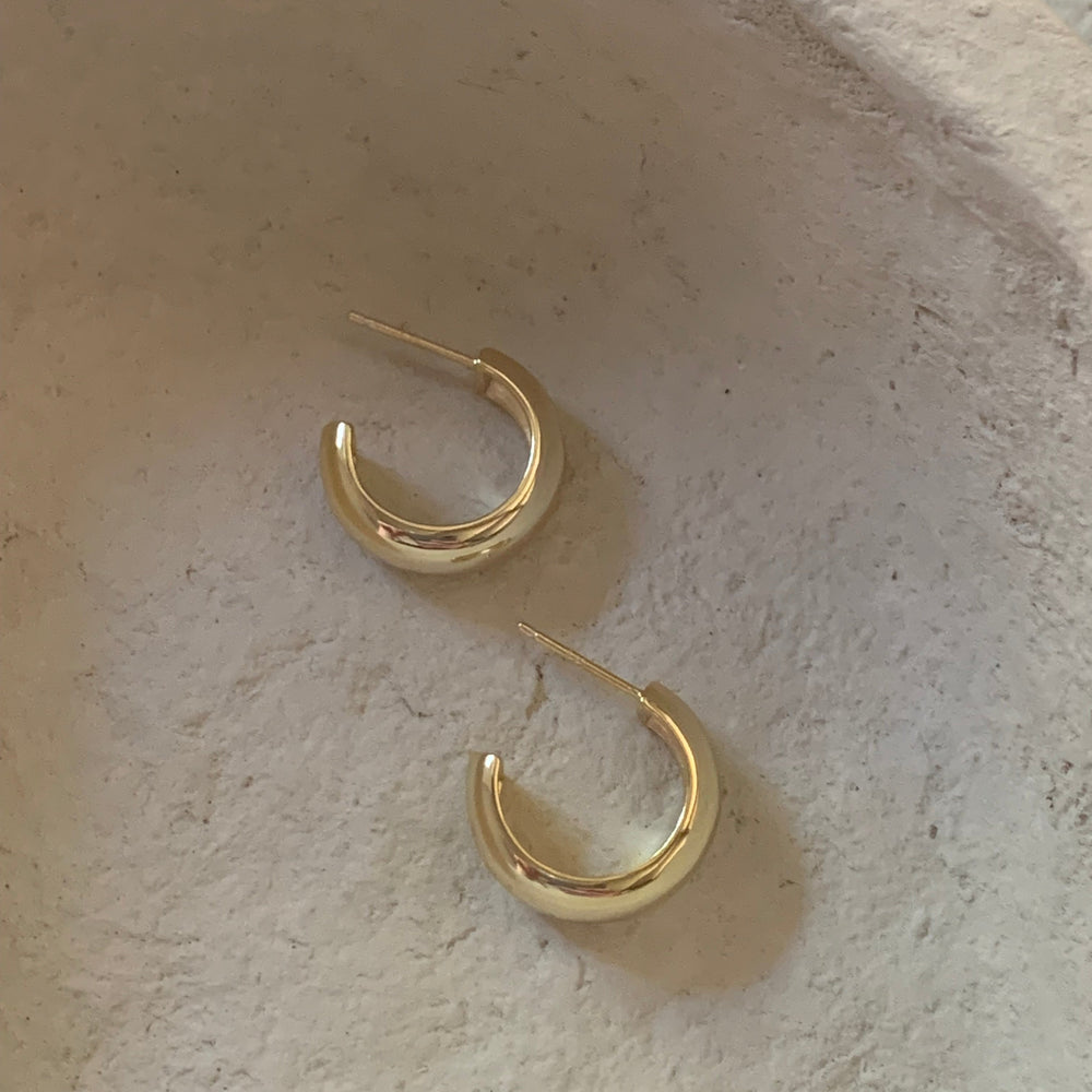 Golden hoops earrings