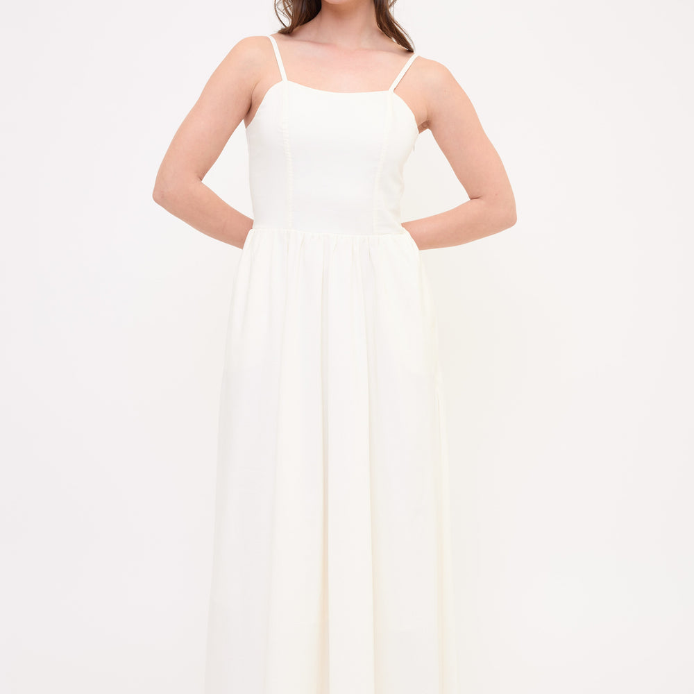 SELENA dress white total front look