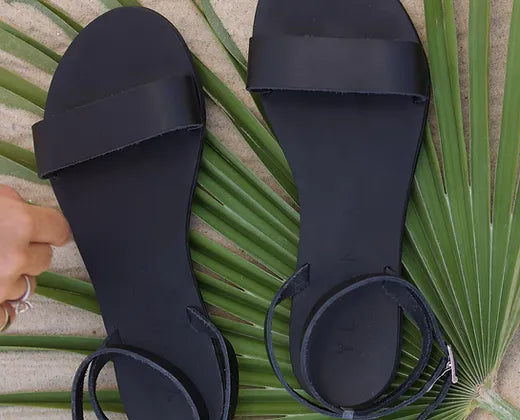 סנדלי ניקי שחור Niki sandals Black