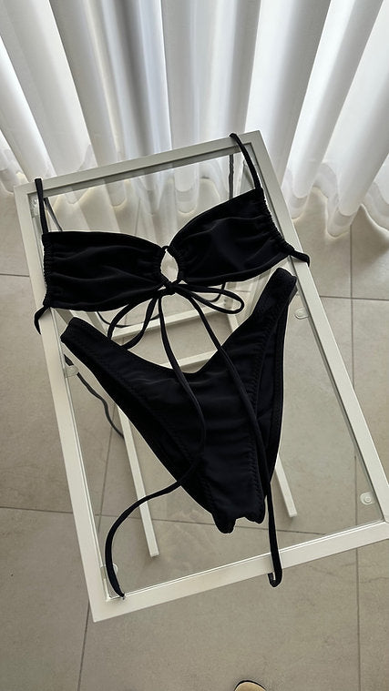 Black moon bikini