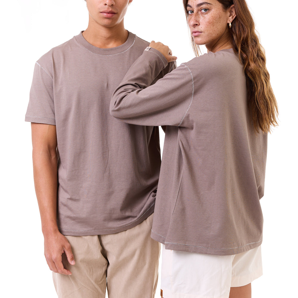 
                      
                        Camel - stitches long sleeves
                      
                    