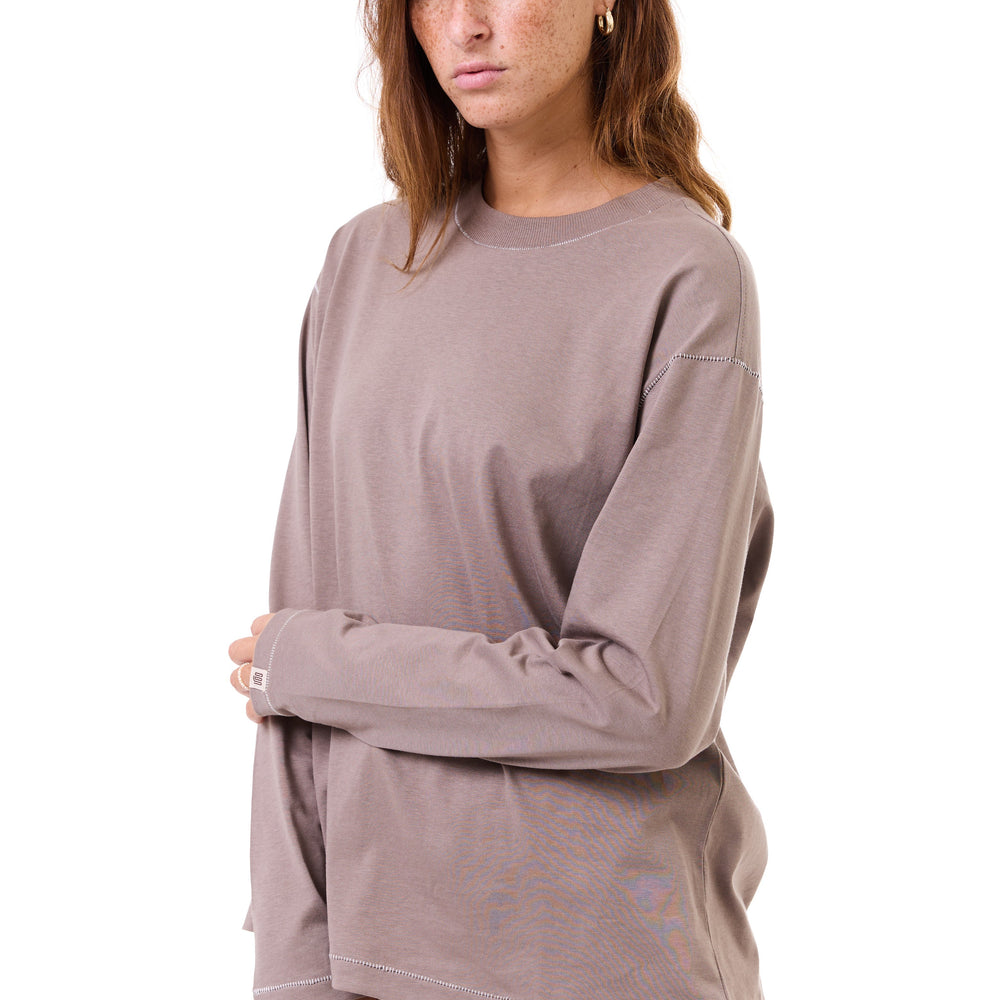 
                      
                        Camel - stitches long sleeves
                      
                    