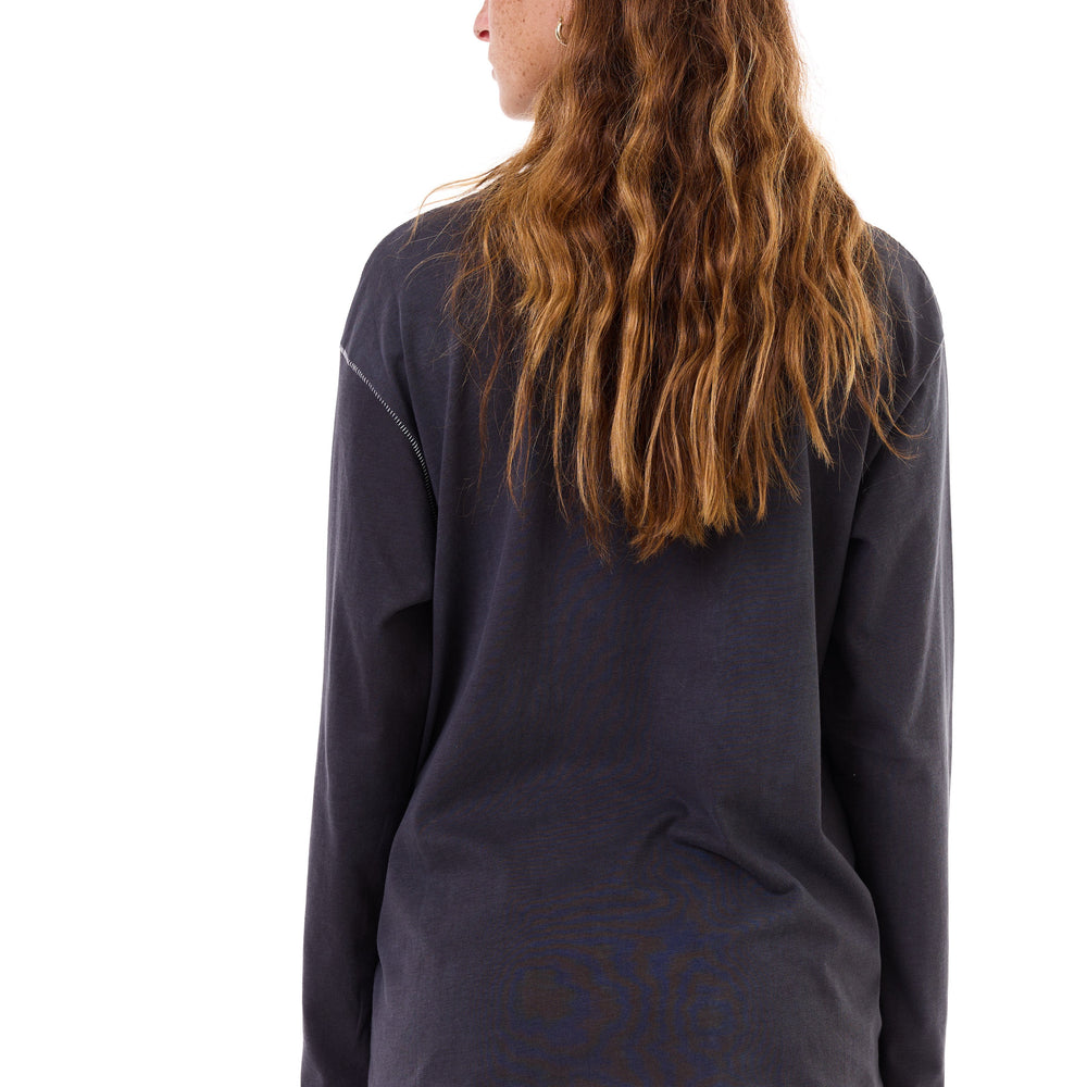 
                      
                        Black wash - stitches long sleeves
                      
                    