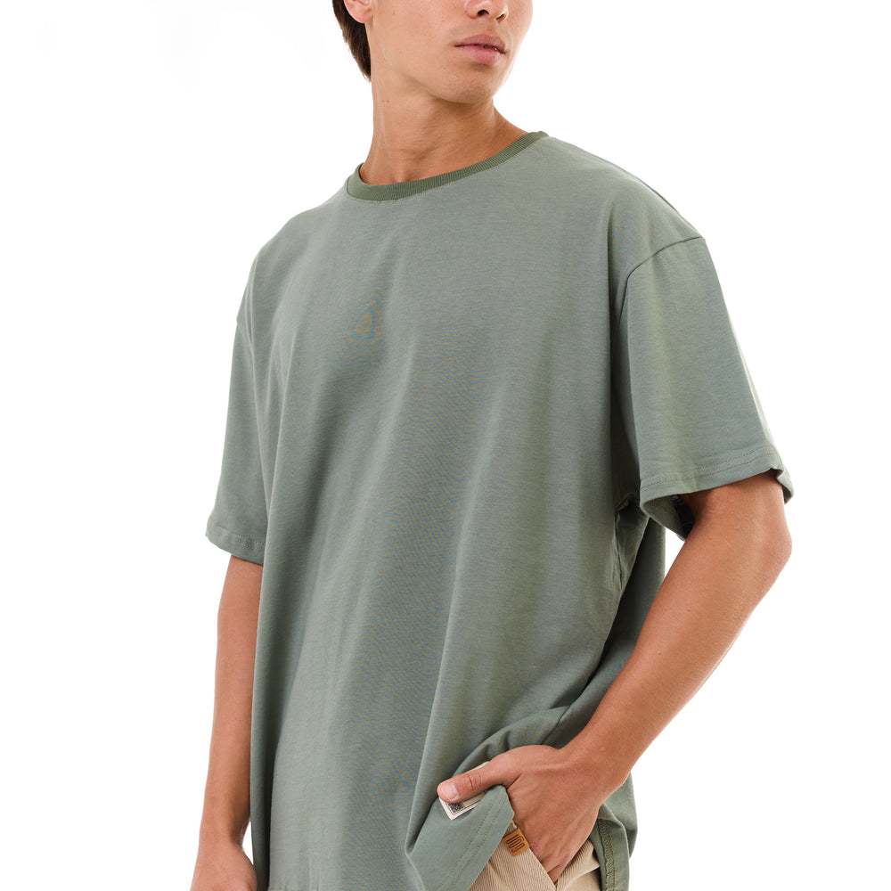 
                      
                        Basic Green- oversized t-shirt
                      
                    