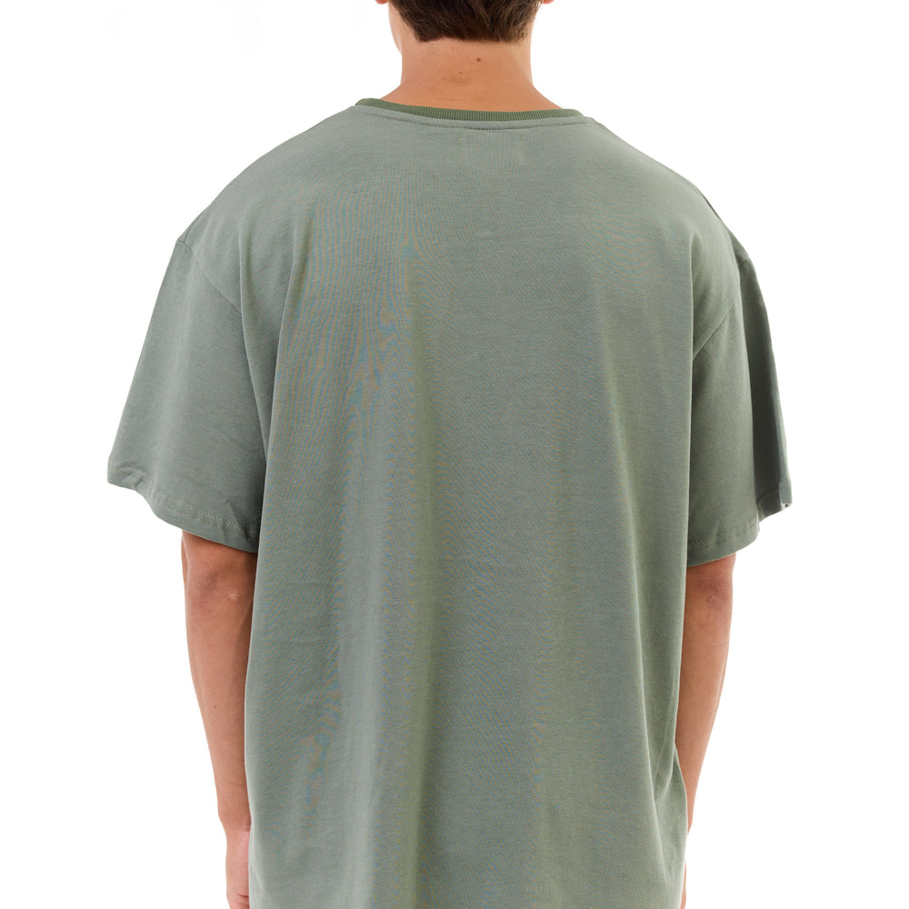 
                      
                        Basic Green- oversized t-shirt
                      
                    