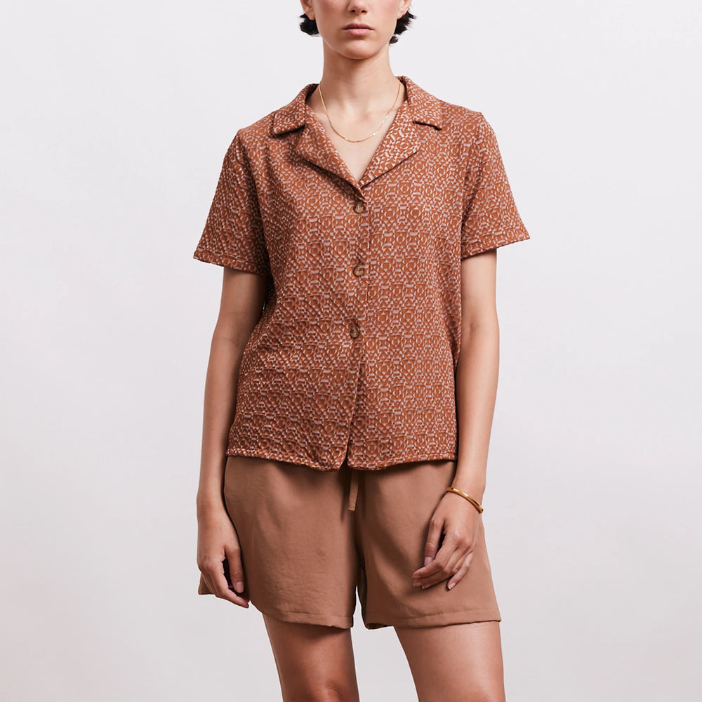 
                      
                        Edie shirt | Terracotta
                      
                    